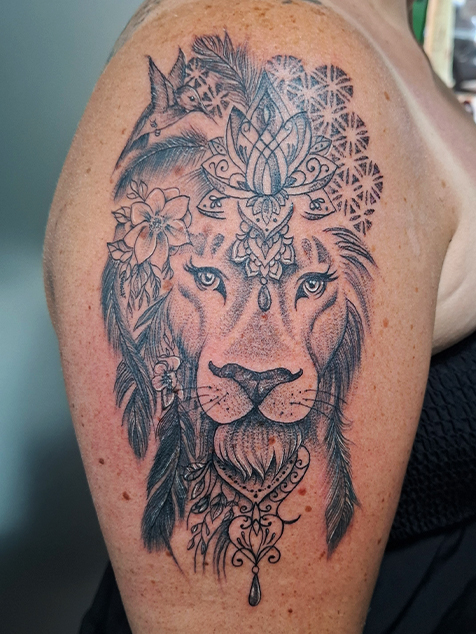 Custom tattoo with strong contrast by Inkger Tattoo